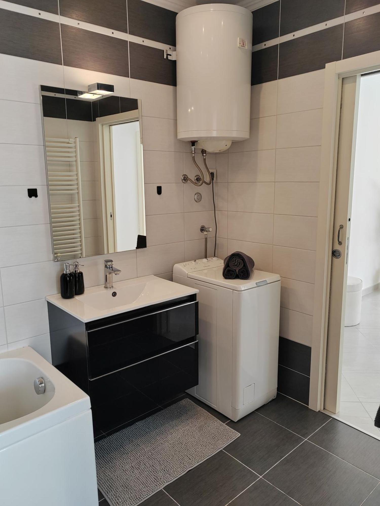 Dandelion Apartment Rovinj-Free Bikes ภายนอก รูปภาพ